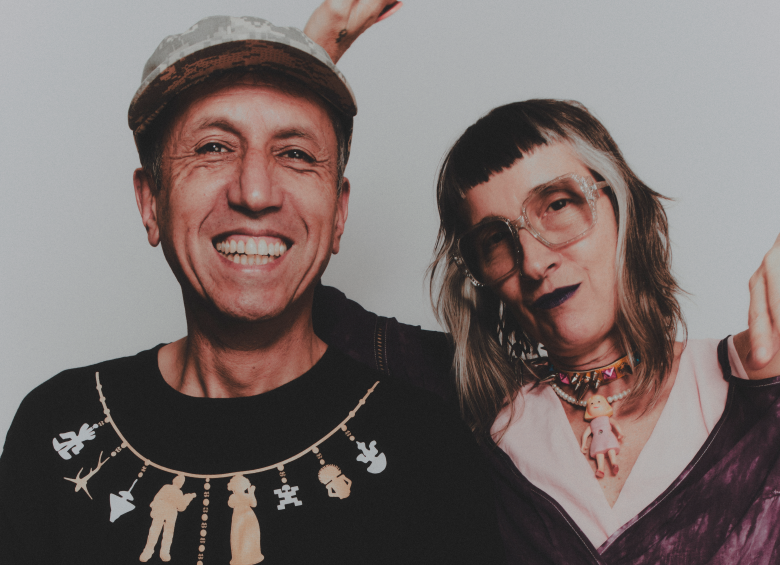 Héctor Buitrago y Andrea Echeverrí, celebran 30 años de La pipa de la paz, uno de los álbumes más icónicos de Aterciopelados. FOTO Colprensa