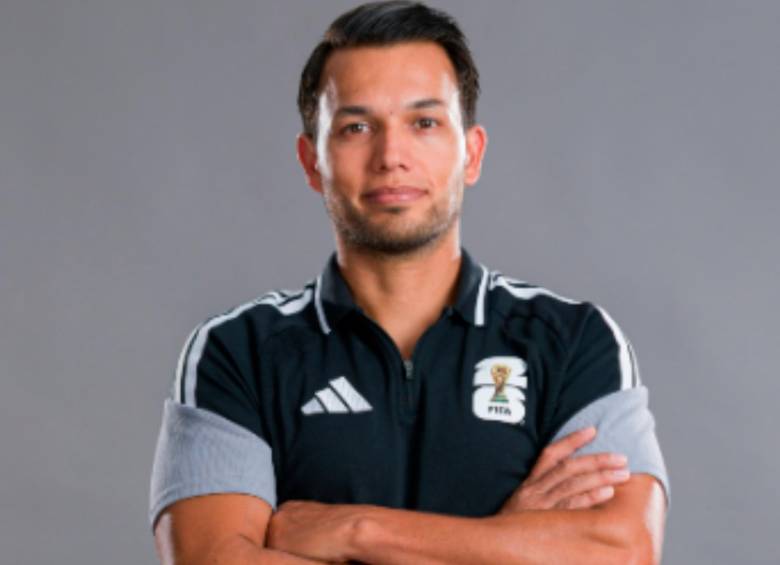 El árbitro colombiano Nicolás Gallo estuvo presente en el primer partido del Mundial, en el que se enfrentaron México y Sudáfrica. Foto: tomada de X