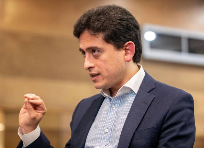 Luis Carlos Reyes, director de la Dian, destacó los avances en materia de recaudo durante 2023. FOTO CARLOS VELÁSQUEZ