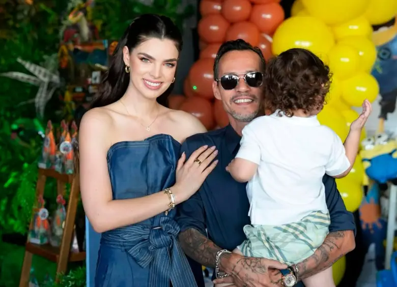 Nadia Ferreira y Marc Anthony junto a su hijo marco. FOTO: Tomada de Instagram @nadiaferreira