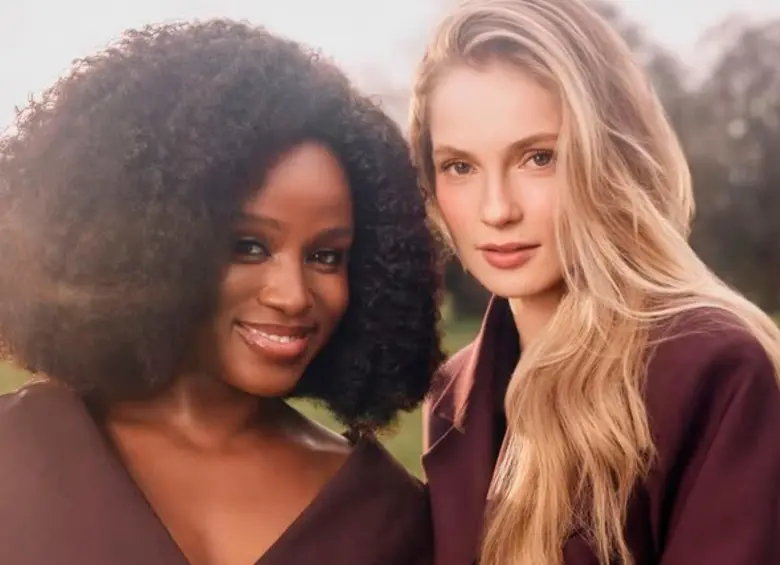Masali Baduza como Michaela y Hannah Dodd como Francesca, serán las protagonistas de la próxima temporada de Bridgerton. FOTO Cortesía Netflix.