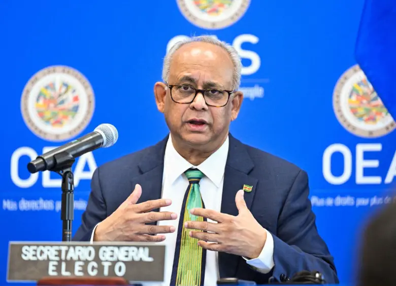 El anuncio de Albert Ramdin se da luego de que la Casa Blanca denominara al Cartel de los Soles, presuntamente liderado por Nicolás Maduro, como una organización terrorista. Foto: AFP