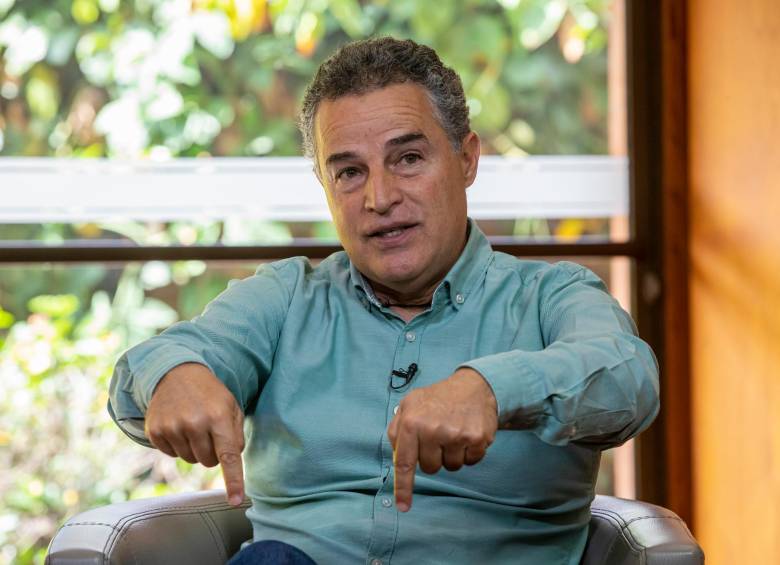 Aníbal Gaviria es el saliente gobernador de Antioquia. FOTO: CARLOS ALBERTO VELÁSQUEZ 