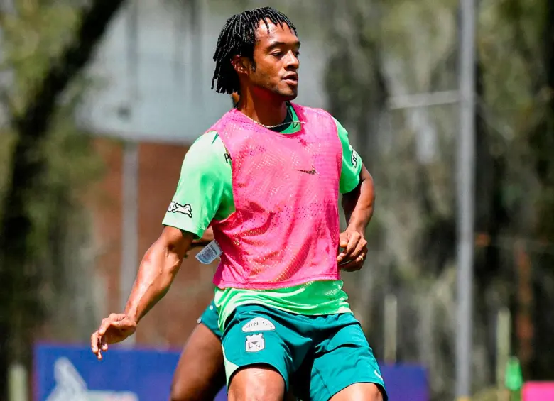 El futbolista antioqueño Juan Guillermo Cuadrado, de 37 años, terminó su contrato con el Atalanta de Italia en junio. En las últimas semanas estuvo entrenando con Atlético Nacional en Guarne. FOTO nACIONAL
