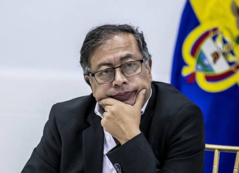 El mandatario alertó por posible corrupción tras la modificación de un artículo. 