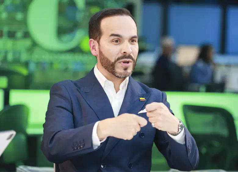 Abelardo de la Espriella propone un mecanismo antes del 10 de diciembre para elegir a un único candidato de oposición. Foto: Manuel Saldarriaga Quintero.