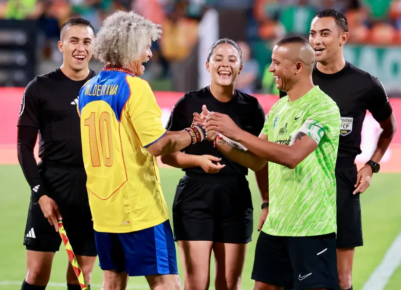 El Pibe y Macnelly, dos grandes del fútbol colombiano. FOTO: Manuel Saldarriaga