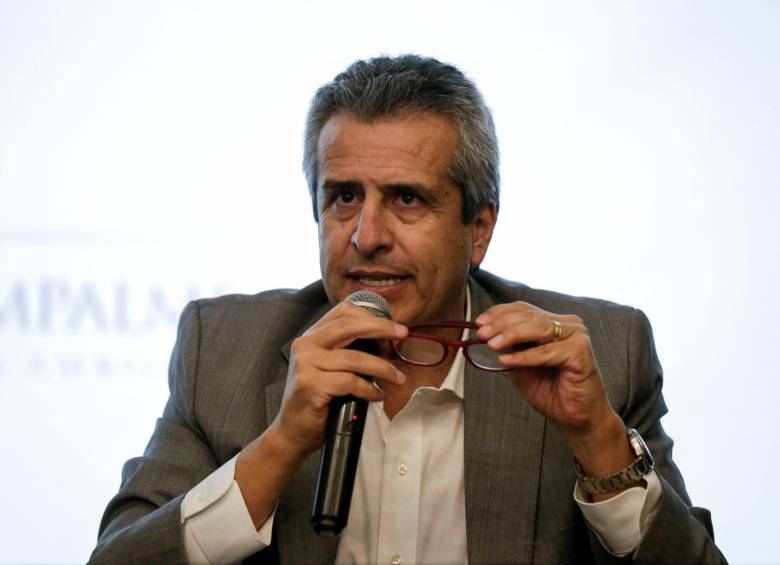 El exministro Luis Fernando Velasco es uno de los condenados por el caso de corrupción de la UNGRD. Foto: Colprensa