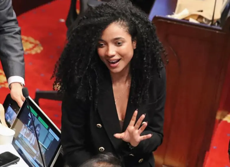 La designación de la nueva viceministra de Juventud, Juliana Guerrero, continua en el ojo de la opinión pública, tras su polémica hoja de vida. FOTO: Redes sociales