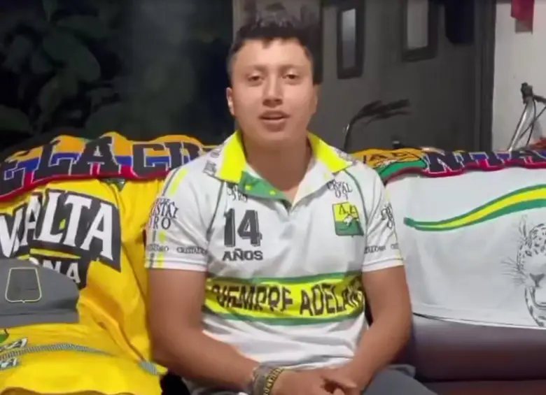 Camilo Andrés Rojas con la camiseta del Bucaramanga en el video. FOTO: Captura de video Universidad de Investigación y Desarrollo (UDI)