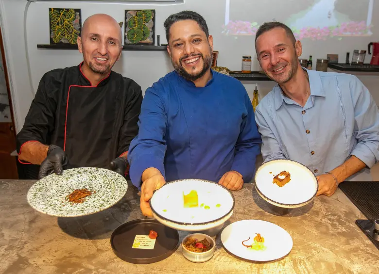 Oscar Giraldo, Jonatan Lopera, Esteban Bedoya son los miembros de este proyecto culinario. FOTO esneyder gutiérrez