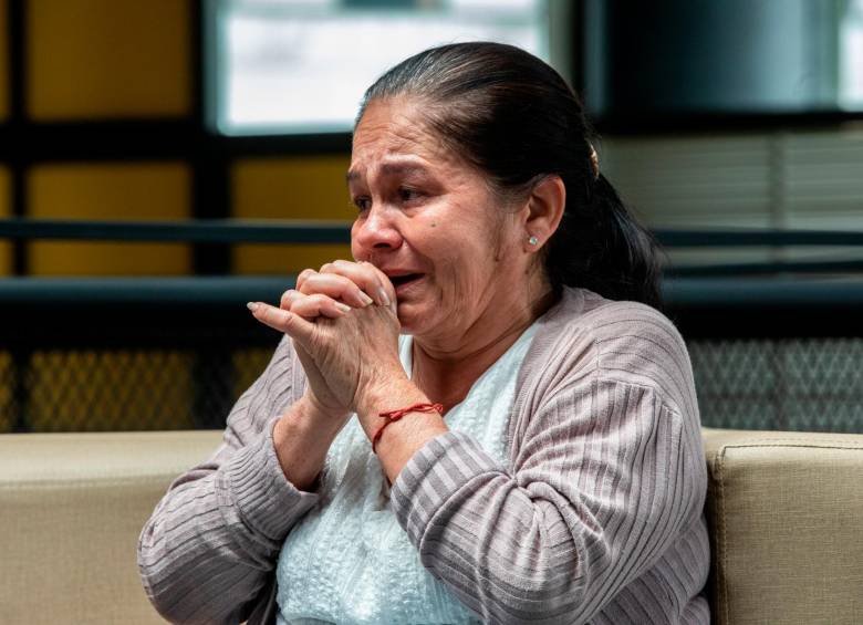 Lucía Margarita Toro, madre de Víctor Alfonso Flórez Toro, recibe nueva información sobre la desaparición de su hijo, hace 15 años.