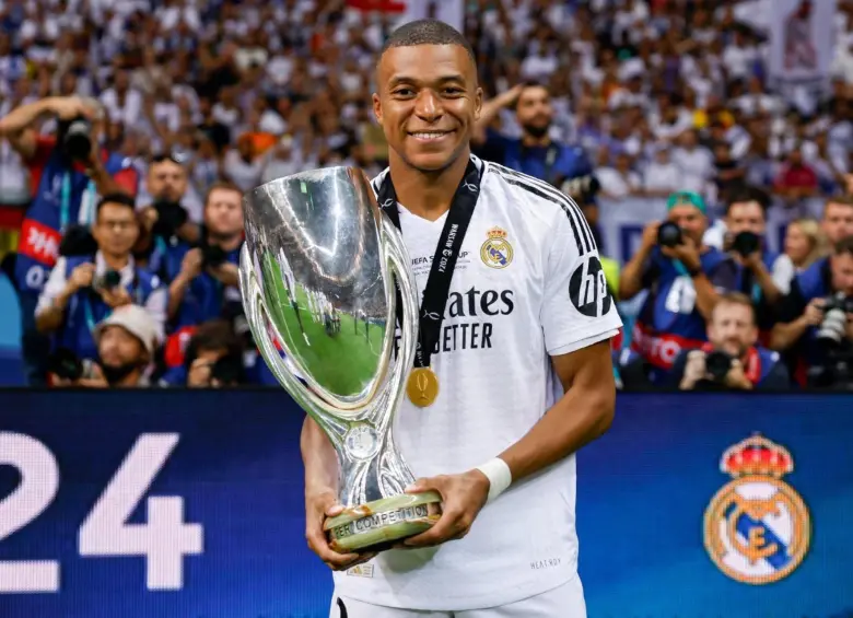 Mbappé tras ganar la Supercopa de Europa con el Real Madrid. FOTO: CUENTA DE X @KMbappe