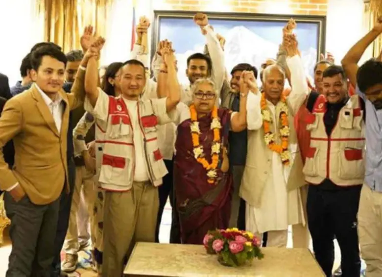 La expresidenta del Tribunal Supremo asumirá el cargo como primera ministra hasta las elecciones legislativas en Nepal. FOTO: Tomada de redes sociales