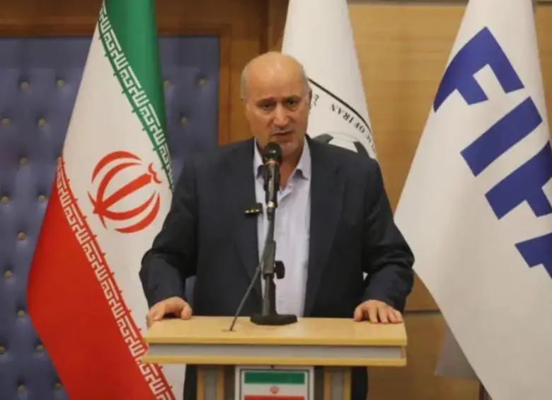 El presidente de la Federación Iraní de Fútbol, Mehdi Taj, habló sobre lo ocurrido ante los medios. FOTO: Getty