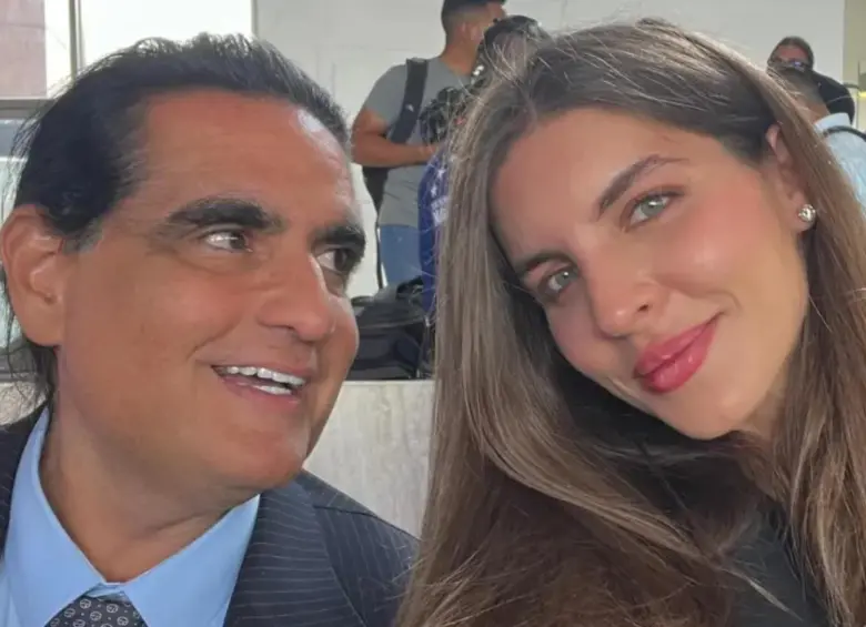 Anteriormente, la esposa del empresario colombiano acusado de ser testaferro de Nicolás Maduro salió definitivamente del gobierno interino de Venezuela, tras ser sacada de su cargo como viceministra para Comunicación Internacional. FOTO: Tomada de redes sociales @CamillaFSaab