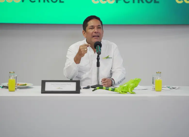 El presidente encargado de Ecopetrol, Juan Carlos Hurtado, enfatizó que su gestión responde exclusivamente a la junta directiva de Ecopetrol y aseguró que no ha tenido contacto con Ricardo Roa, desde su salida temporal. FOTO: Cortesía Ecopetrol