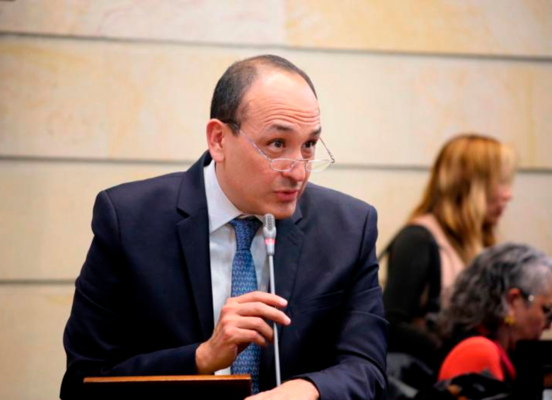 Vladimir Fernández saltó de la Casa de Nariño a la Corte Constitucional. FOTO: Senado
