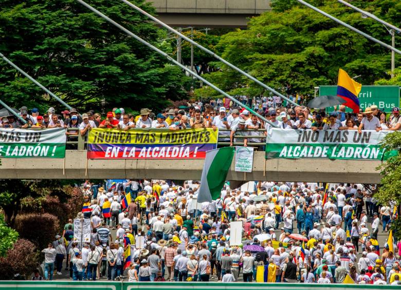 En Medellín la marcha fue contra Quintero, Petro y sus reformas