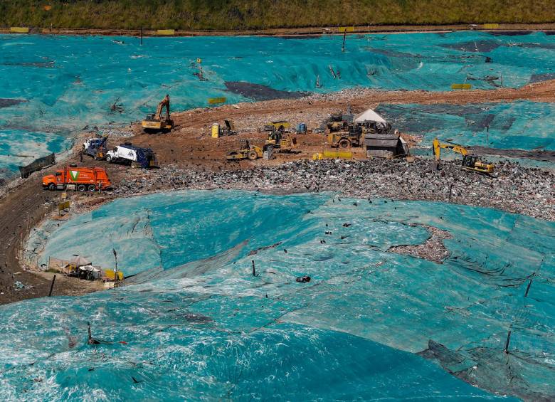La Pradera opera desde 2002. Ya llenó tres vasos y La Piñuela recibirá más de 7 millones de toneladas hasta 2029. FOTO: MANUEL SALDARRIAGA
