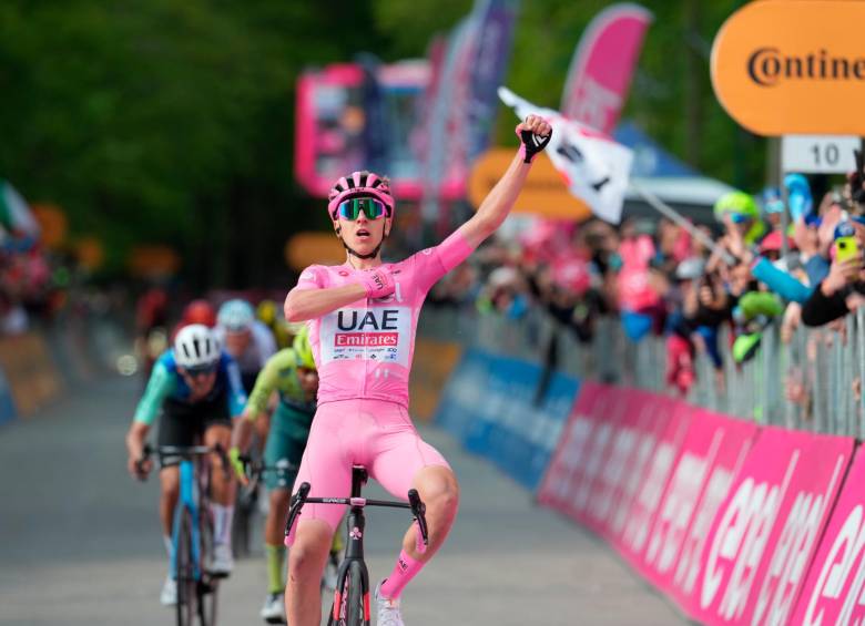 Ganador de 3 etapas, Pogacar está arrasando por ahora en la que es su primera participación en el Giro de Italia. FOTO Tomada de ‘X’: @giroditalia