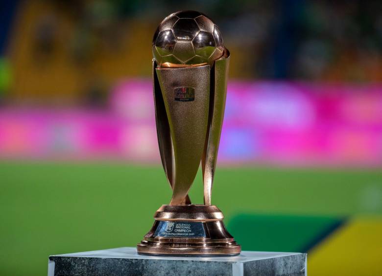 Este es el trofeo que levantará el campeón de la Liga Betplay-1. FOTO EL COLOMBIANO