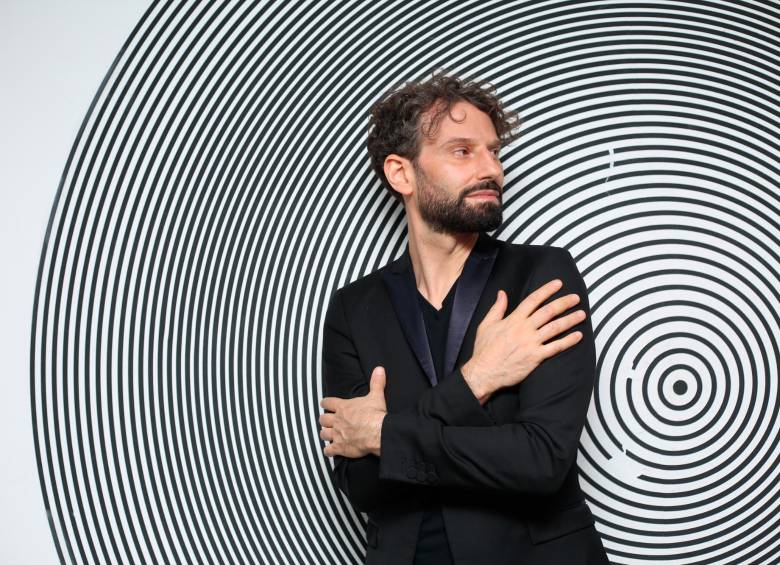 David Greilsammer es el nuevo director titular. Foto: cortesía Filarmed-Yannick Perrin.