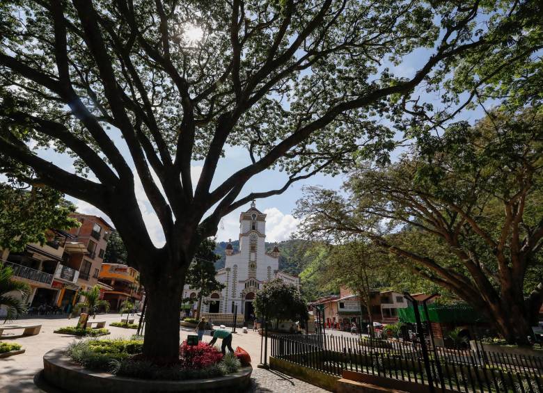 El ataque armado ocurrió en zona urbana de Salgar, municipio del Suroeste antioqueño. FOTO MANUEL SALDARRIAGA.