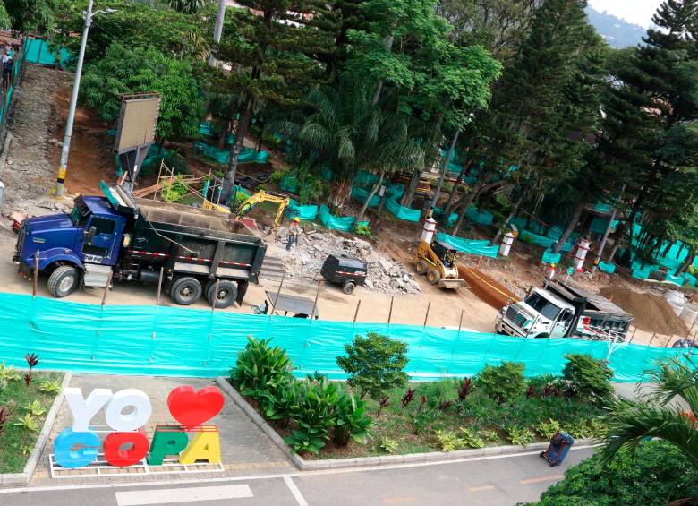 Las obras en el parque de Copacabana avanzan a toda marcha para entregarlo en los próximos diez meses. FOTO: Alcaldía de Copacabana