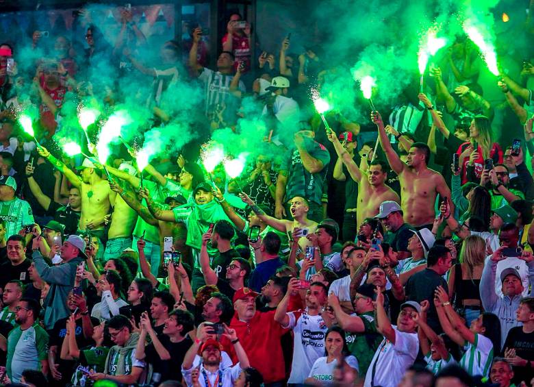Además, el equipo cerró el año deportivo con una alegría para su hinchada, que celebró no solo la obtención de un nuevo trofeo, sino también la victoria en el clásico más importante de la región. Foto Camilo Suárez