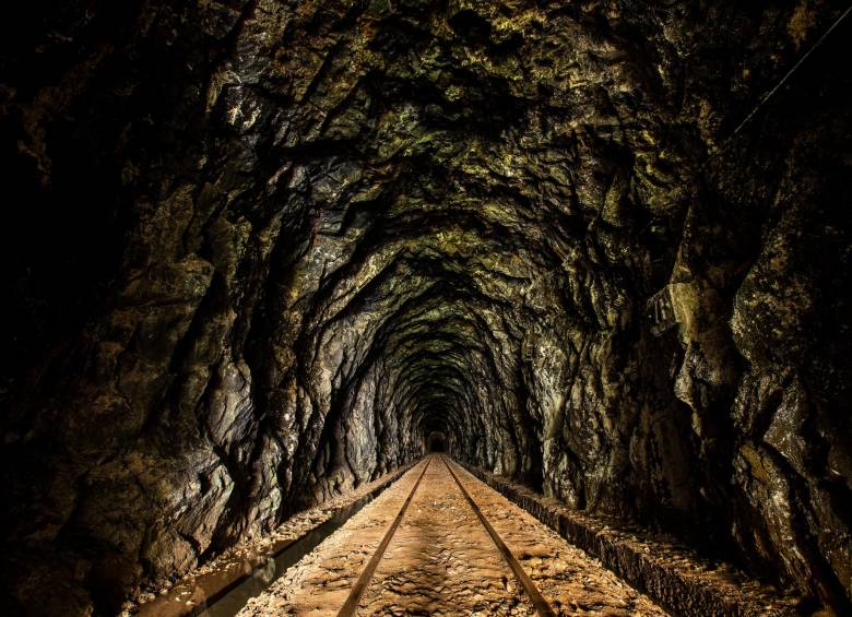 El túnel de la Quiebra fue la primera obra de ingeniería que permitió conectar a Medellín con el río Magdalena. FOTO: CARLOS VELÁSQUEZ