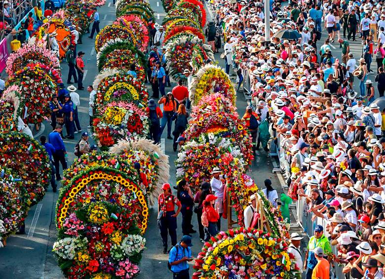 Medellín vivió este fin de semana uno de los momentos más esperados y emblemáticos del año: el tradicional Desfile de Silleteros, evento central y símbolo indiscutible de la Feria de las Flores. Foto: Esneyder Gutiérrez