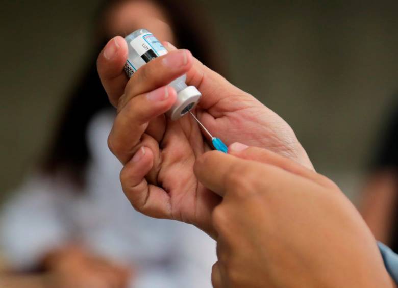 El personal de Metrosalud estará en diferentes comunas de la ciudad, buscando inmunizar a quienes aún no han podido vacunarse. FOTO: Cortesía Secretaría de Salud.