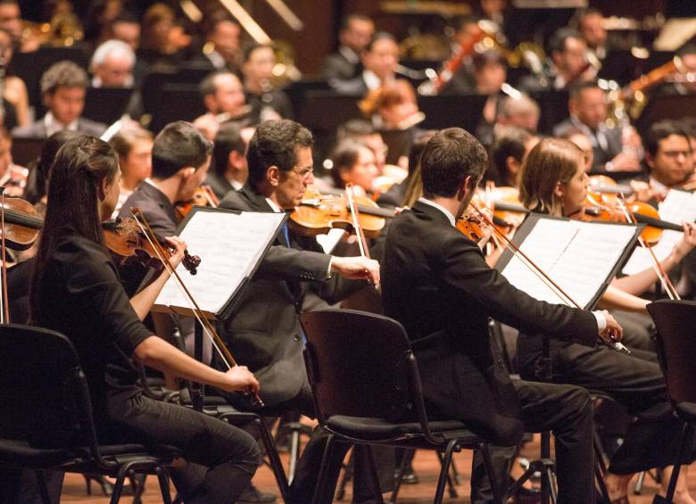 La Orquesta Filarmónica de Medellín le rendirá homenaje a Ana Cristina Abad que se retira de la dirección general de la orquesta. FOTO Edwin Bustamante.