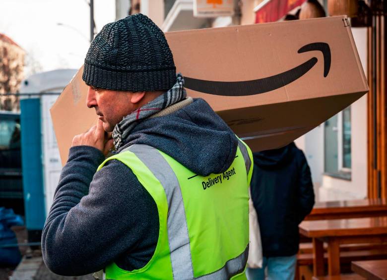 Amazon reemplazará 14.000 trabajos por incorporar IA. FOTO Depositphotos. 