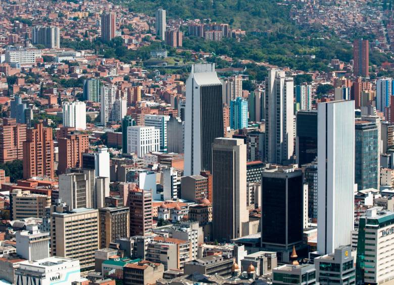 A pesar de que en Medellín y el área metropolitana la tasa de informalidad laboral (40,6%) es mucho menor que la del promedio nacional (58,2%), expertos advierten que esta zona y Antioquia en general estarían entre las más afectadas por la reforma laboral