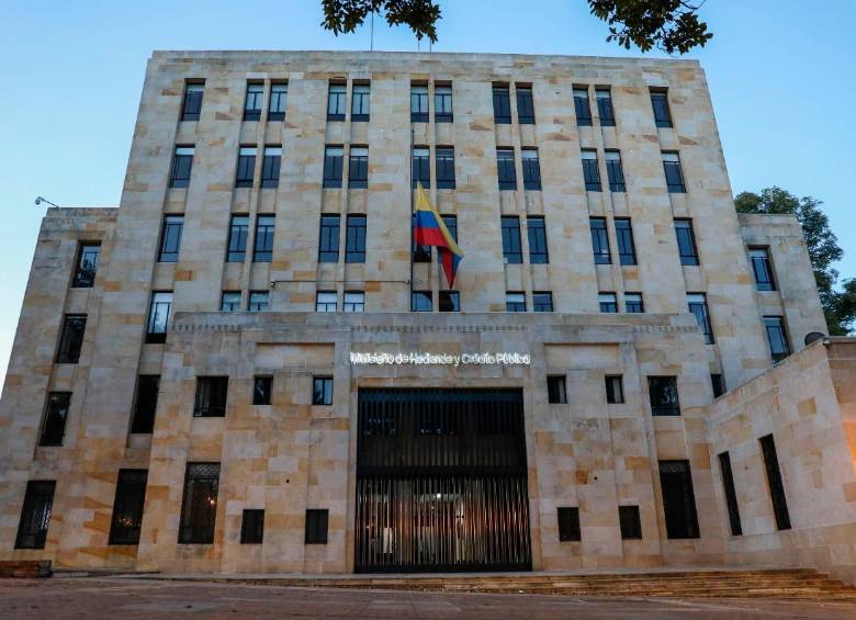 El Ministerio de Hacienda está en la lupa por cambios en el presupuesto de 2024, que no obedecerían a conceptos técnicos. FOTO cortesía Canal Institucional