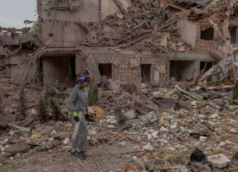 Según el Gobierno de Ucrania, la andanada de bombardeos nocturnos de Rusia contra ese país duró 12 horas. FOTo afp