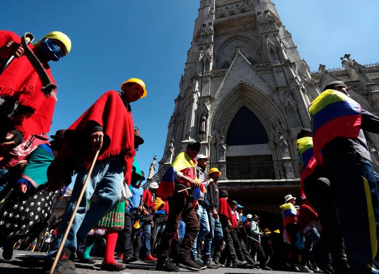Los precios de los combustibles suscitan descontento en algunos países latinoamericanos como Ecuador. FOTO EFE