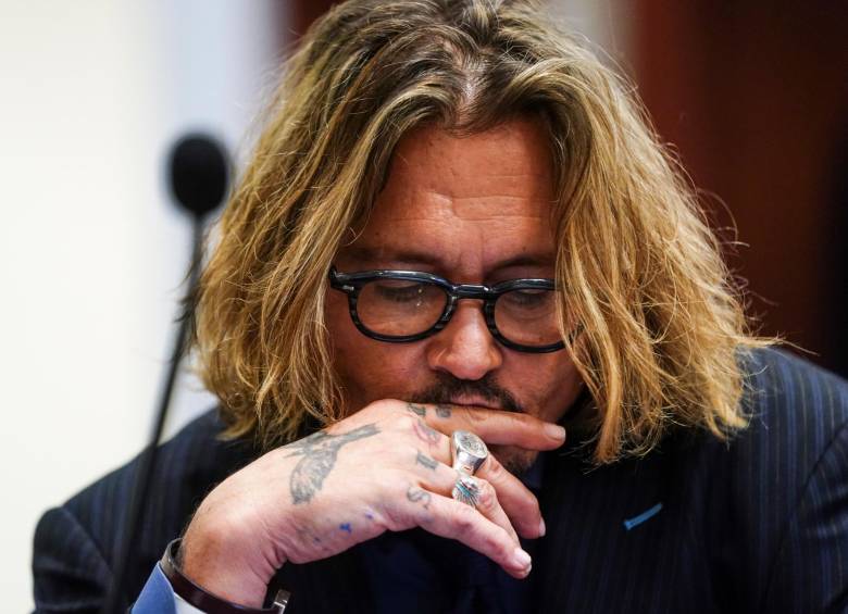 Johnny Deep ha interpretado personajes muy famosos en las películas de Hollywood, como el pirata Jack Sparrow, el excéntrico Willy Wonka y el joven Manos de Tijera. FOTO: EFE.