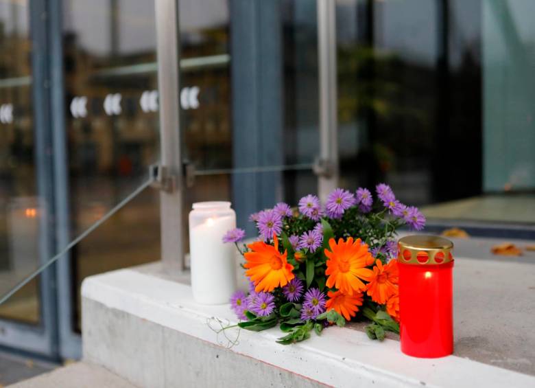 La policía continúa investigando el accidente en el Uppsala Concert Hall antes del concierto en Upssala Foto: EFE