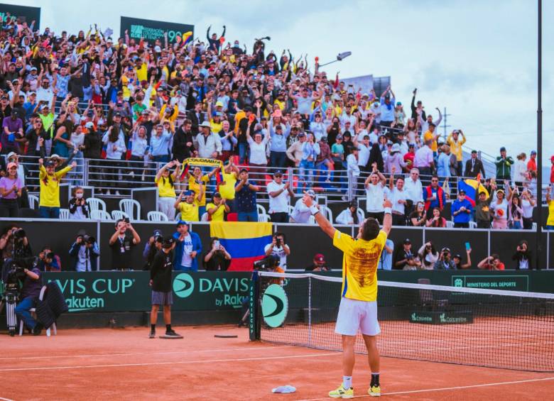 Nicolás Mejía fue ovacionado por sus compatriotas en el Carmel Club de Bogotá. FOTO: Fedecoltenis