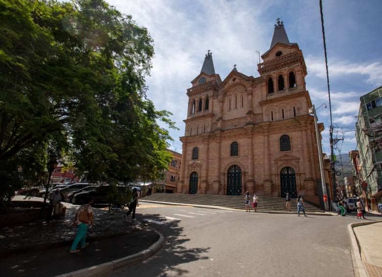 La Alcaldía de Barbosa dejó claro que quiere mucha oración en el municipio y cero rumba durante Semana Santa. FOTO: EL COLOMBIANO