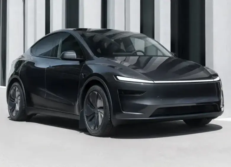 Tesla, que llegó al país a finales de 2025, marcó un punto de quiebre en el mercado con su modelo Model Y, al convertirse, por primera vez, en el vehículo eléctrico más vendido del país en un mes. FOTO: Cortesía