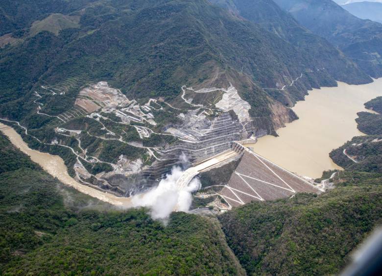 El Proyecto Hidroeléctrico de Ituango (Hidroituango) continúa su largo proceso de construcción para entrar en funcionamiento. Foto: Juan Antonio Sánchez 