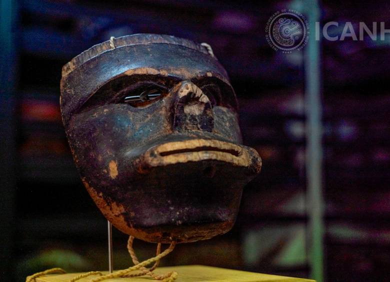 Máscara de sol (Mama Uakai) fue entregada a la comunidad indígena los Kongui. FOTO: CORTESÍA