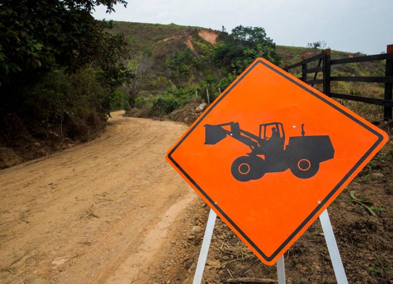 Las autoridades recomendaron consultar la línea #767 para conocer el estado vial de las carreteras a transitar. FOTO: EL COLOMBIANO