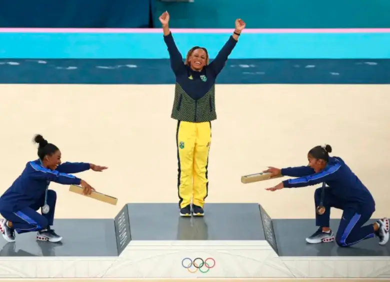 La medallista olímpica Rebeca Andrade, de 26 años, fue medallista en la prueba de suelo en los Juegos Olímpicos del 2024. FOTO: JUEGOS OLÍMPICOS