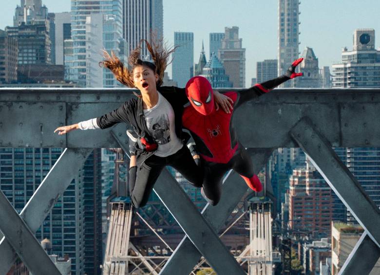 MJ, representada por Zendaya y Spider-Man, interpretado por Tom Holland en una escena de la película. FOTO Cortesía Sony P. 