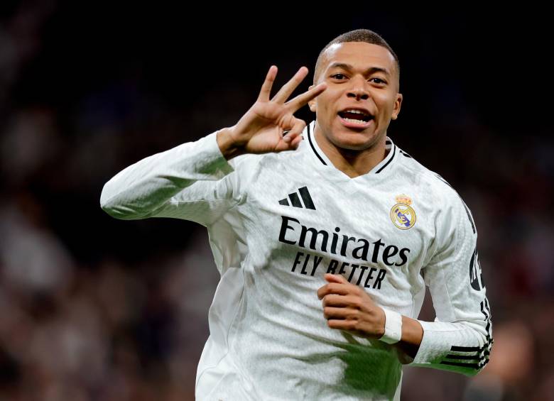 El delantero francés Kylian Mbappé llegó esta temporada al Real Madrid proveniente del PSG. FOTO: AFP